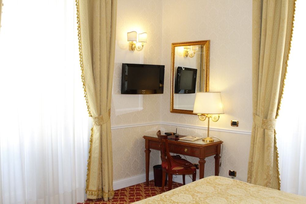 Villa Pinciana — Hotel rooms in Rome, Lazio