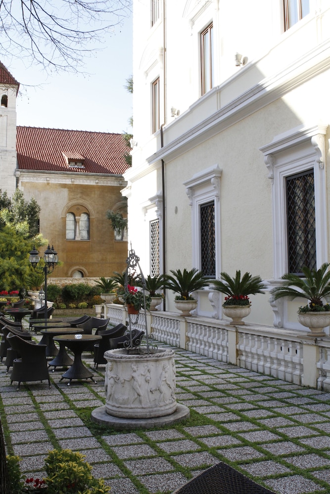 Villa Pinciana — Hotel building in Rome, Lazio
