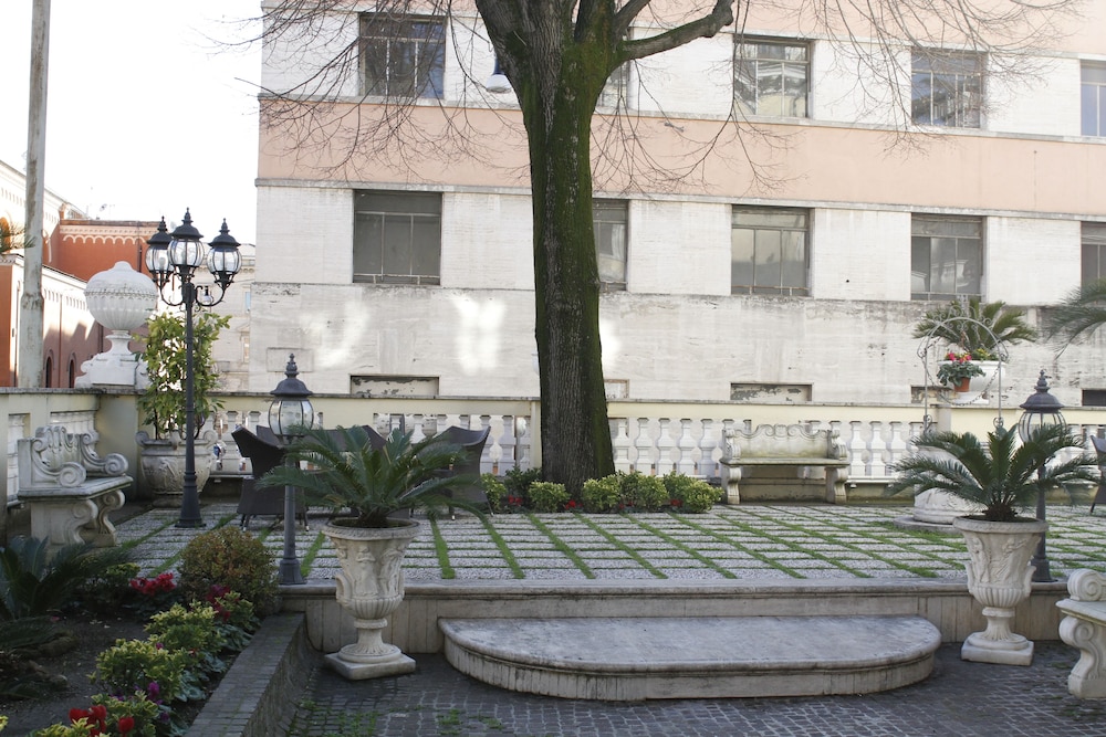 Villa Pinciana — Hotel building in Rome, Lazio