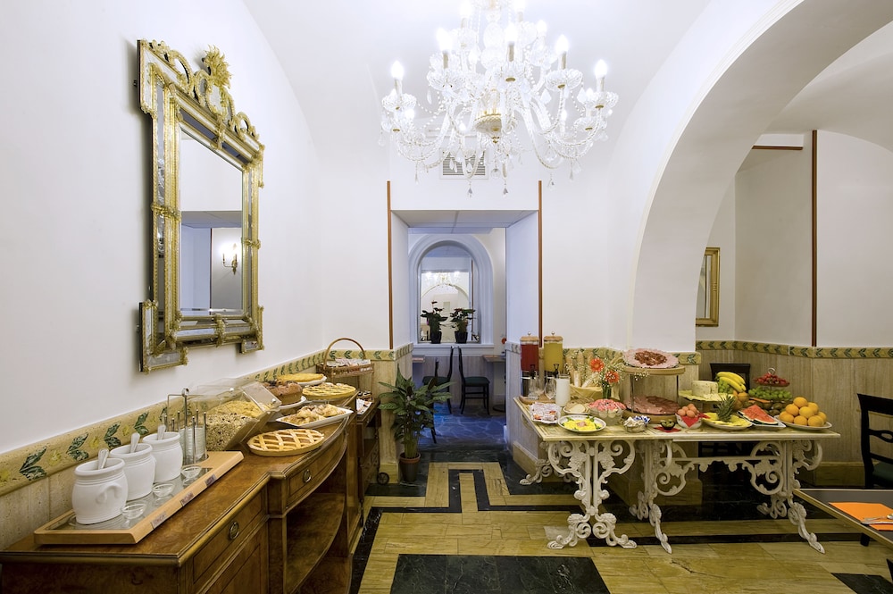 Hotel Villa San Lorenzo Maria — Restaurant & bars in Rome, Lazio