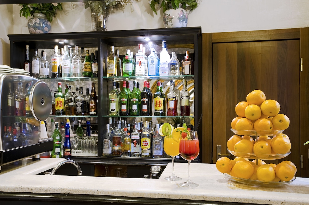 Hotel Villa San Lorenzo Maria — Restaurant & bars in Rome, Lazio