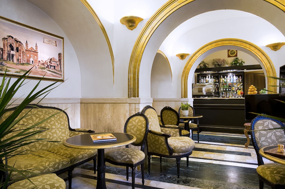 Hotel Villa San Lorenzo Maria — Restaurant & bars in Rome, Lazio