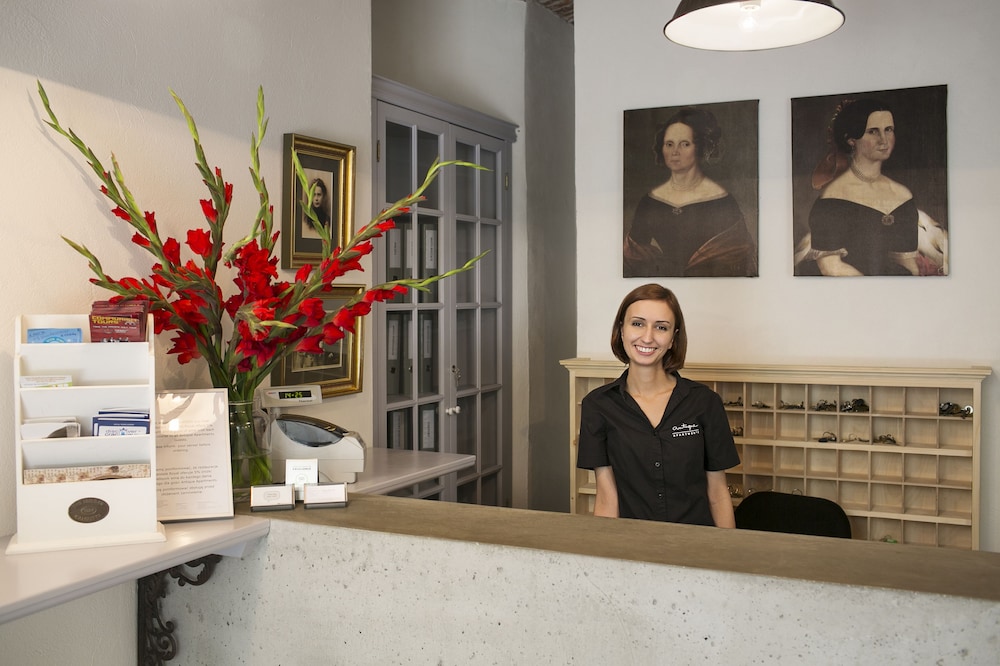 Antique Apartments - Plac Szczepanski — Hotel building in Krakow, Lesser Poland