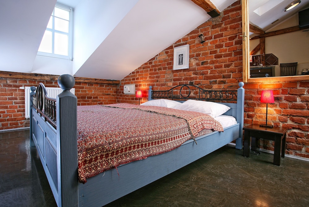 Antique Apartments - Plac Szczepanski — Hotel rooms in Krakow, Lesser Poland