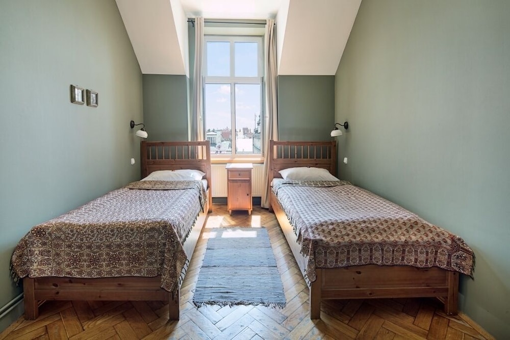 Antique Apartments - Plac Szczepanski — Hotel rooms in Krakow, Lesser Poland