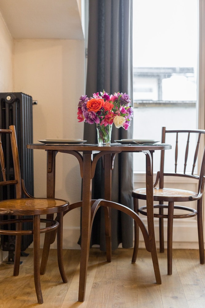 Antique Apartments - Plac Szczepanski — Restaurant & bars in Krakow, Lesser Poland