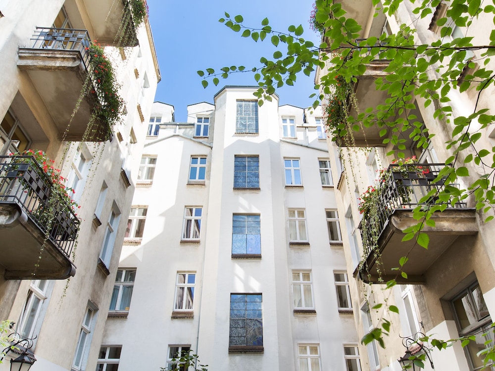 Antique Apartments - Plac Szczepanski — Hotel building in Krakow, Lesser Poland