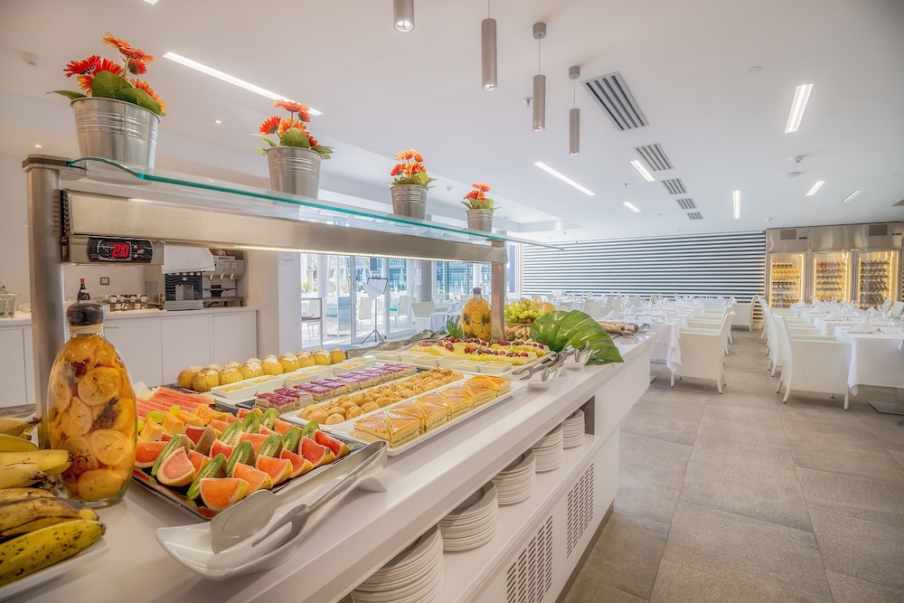 Hotel LIVVO Los Calderones - Adults Recommended — Restaurant & bars in Maspalomas, Canary Islands