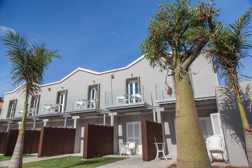 Hotel LIVVO Los Calderones - Adults Recommended — Hotel building in Maspalomas, Canary Islands