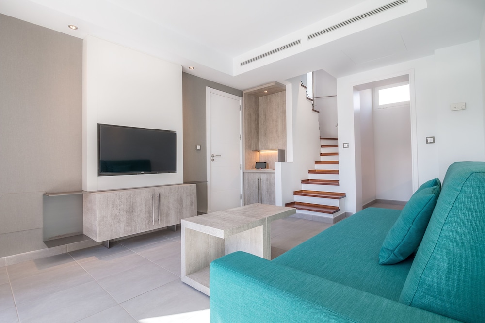 Hotel LIVVO Los Calderones - Adults Recommended — Hotel rooms in Maspalomas, Canary Islands