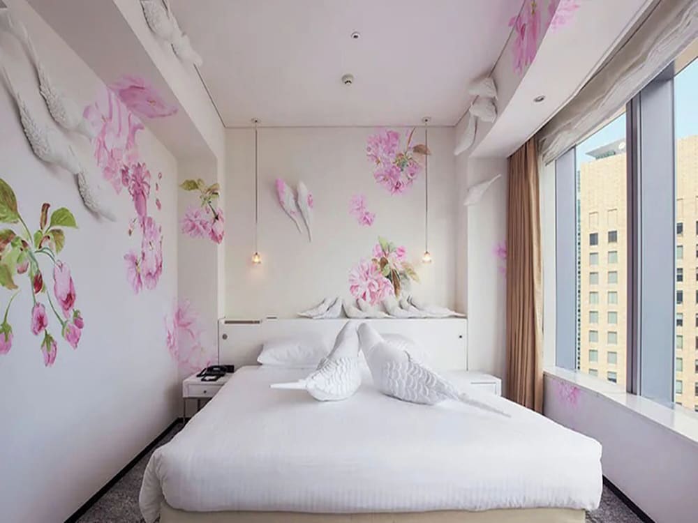 Park Hotel Tokyo — Hotel rooms in Tokyo, Tokyo