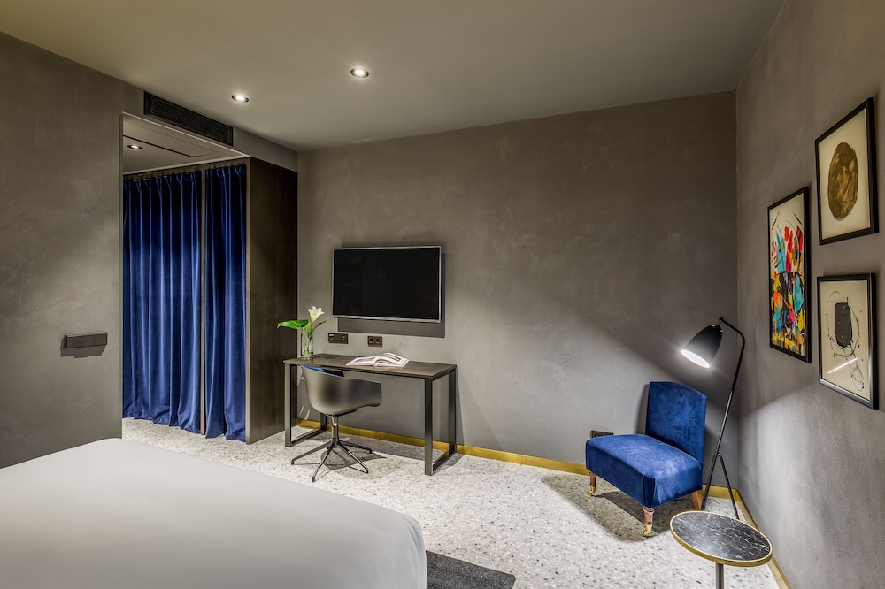 Room Mate Collection Gerard, Barcelona — Hotel rooms in Barcelona, Catalonia