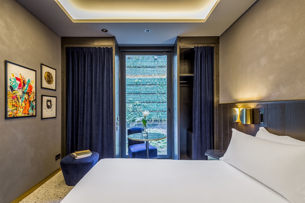 Room Mate Collection Gerard, Barcelona — Hotel rooms in Barcelona, Catalonia