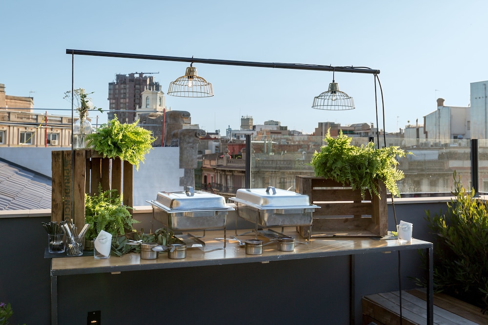 Room Mate Collection Gerard, Barcelona — Restaurant & bars in Barcelona, Catalonia
