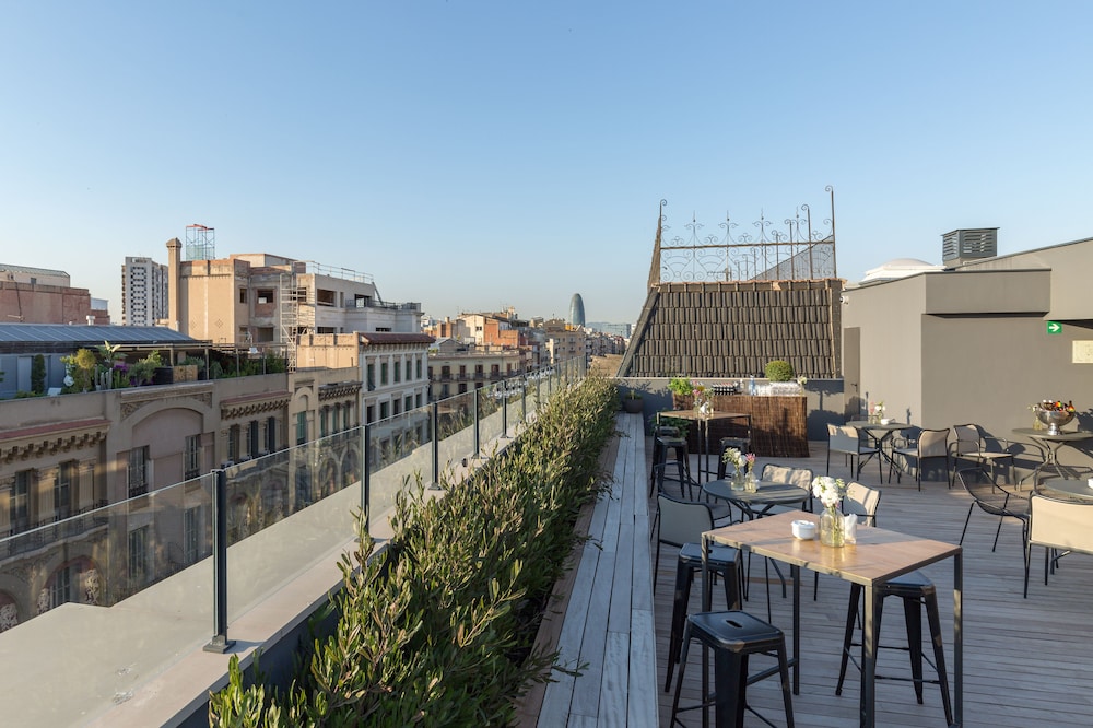 Room Mate Collection Gerard, Barcelona — Restaurant & bars in Barcelona, Catalonia