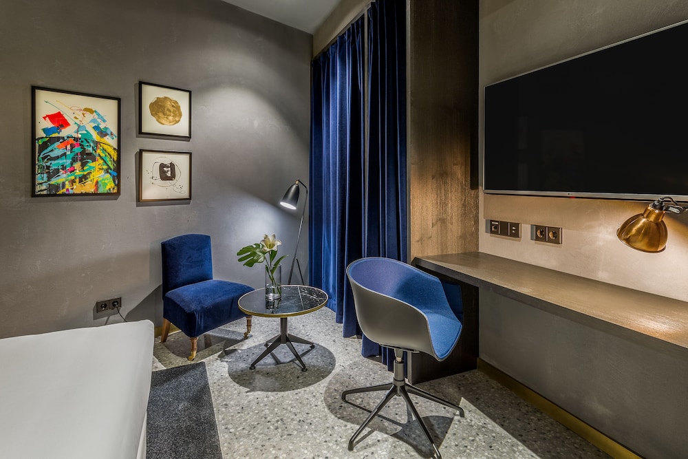 Room Mate Collection Gerard, Barcelona — Hotel rooms in Barcelona, Catalonia