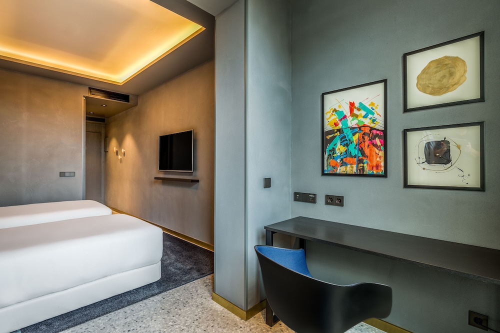 Room Mate Collection Gerard, Barcelona — Hotel rooms in Barcelona, Catalonia