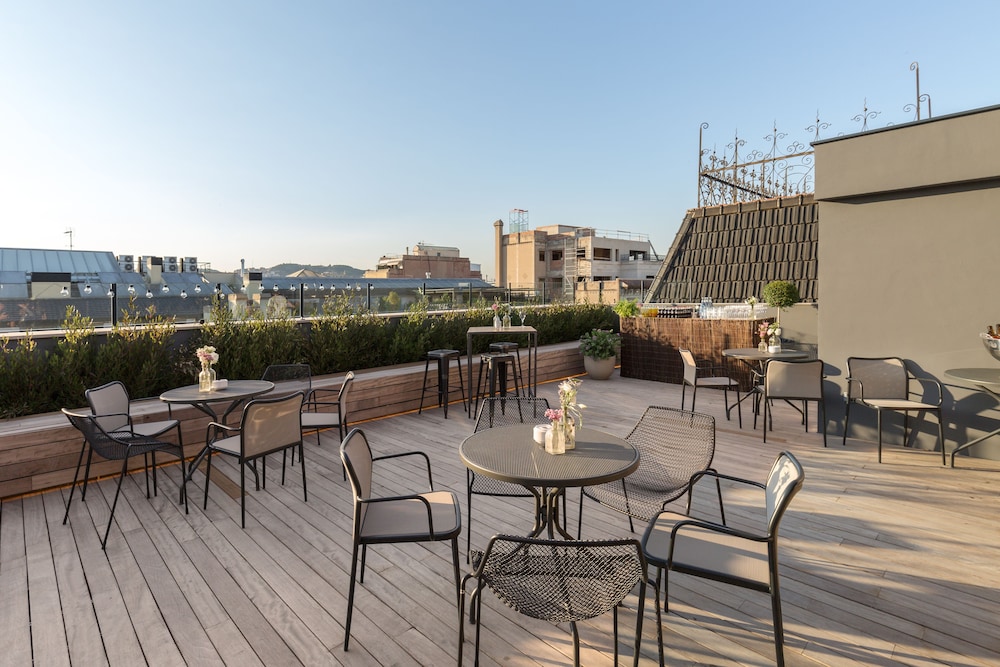 Room Mate Collection Gerard, Barcelona — Restaurant & bars in Barcelona, Catalonia