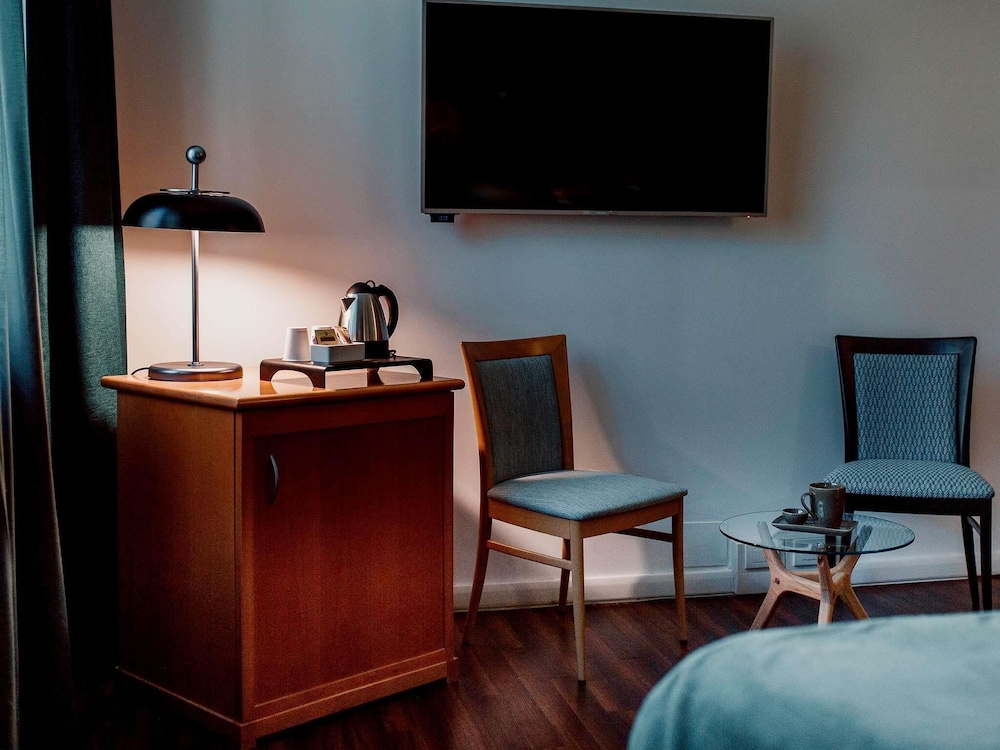 Mercure Roma Corso Trieste — Hotel rooms in Rome, Lazio