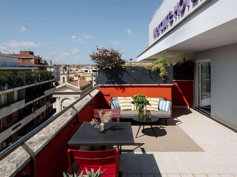Mercure Roma Corso Trieste — Hotel building in Rome, Lazio