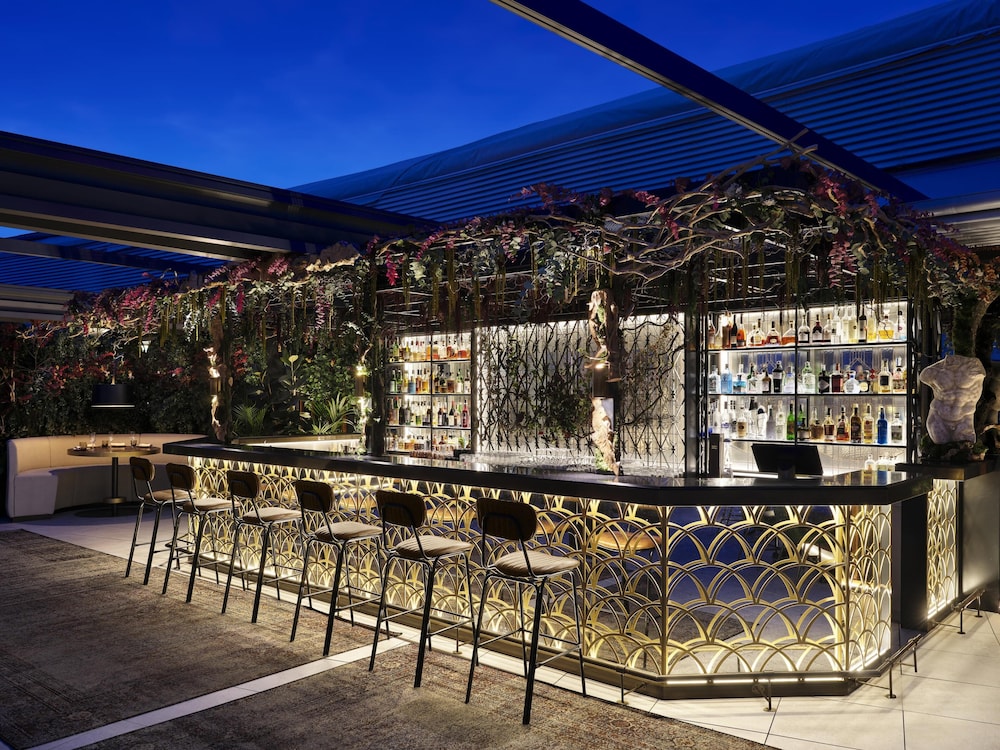 Anantara Palazzo Naiadi Rome Hotel - A Leading Hotel of the World — Restaurant & bars in Rome, Lazio