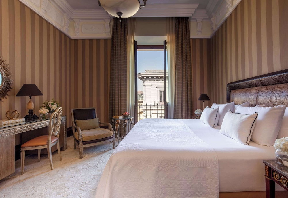 Anantara Palazzo Naiadi Rome Hotel - A Leading Hotel of the World — Hotel rooms in Rome, Lazio