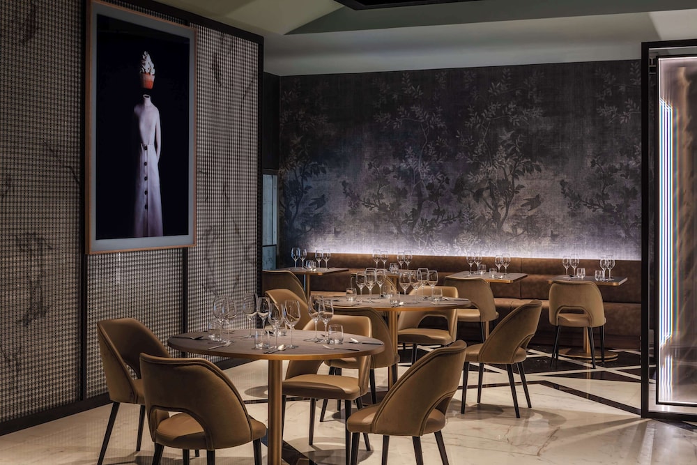 Anantara Palazzo Naiadi Rome Hotel - A Leading Hotel of the World — Restaurant & bars in Rome, Lazio