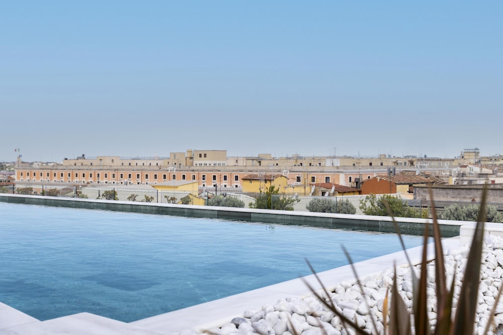 Anantara Palazzo Naiadi Rome Hotel - A Leading Hotel of the World — Swimming pool in Rome, Lazio