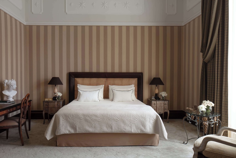 Anantara Palazzo Naiadi Rome Hotel - A Leading Hotel of the World — Hotel rooms in Rome, Lazio