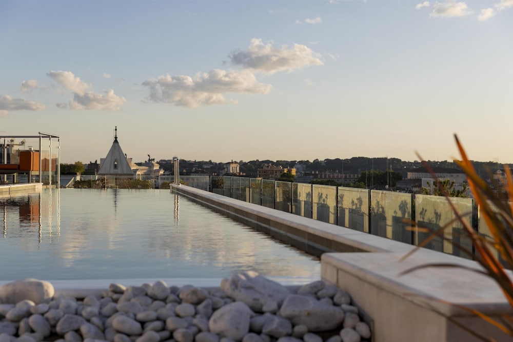 Anantara Palazzo Naiadi Rome Hotel - A Leading Hotel of the World — Swimming pool in Rome, Lazio