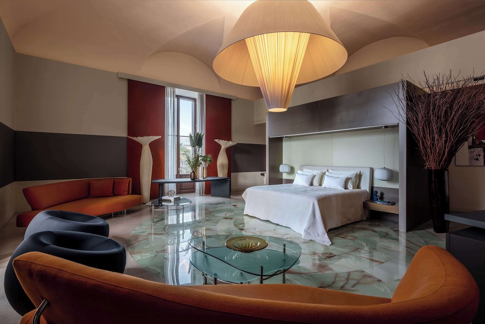 Anantara Palazzo Naiadi Rome Hotel - A Leading Hotel of the World — Hotel rooms in Rome, Lazio