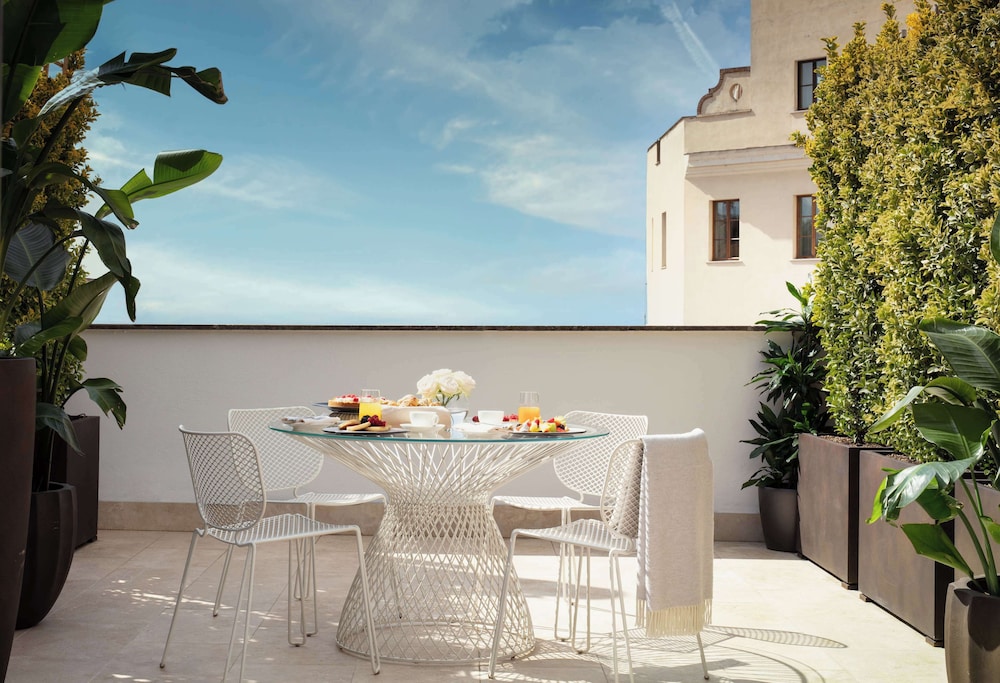 Anantara Palazzo Naiadi Rome Hotel - A Leading Hotel of the World — Restaurant & bars in Rome, Lazio
