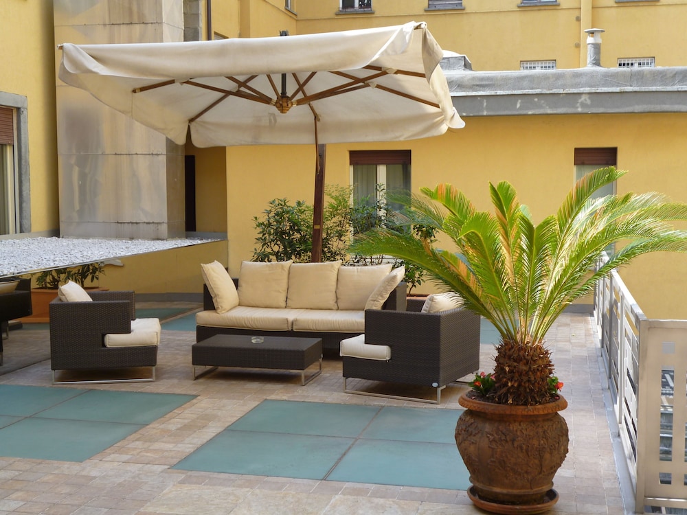 Hotel Cappello D'Oro, BW Signature Collection — Hotel building in Bergamo, Lombardy