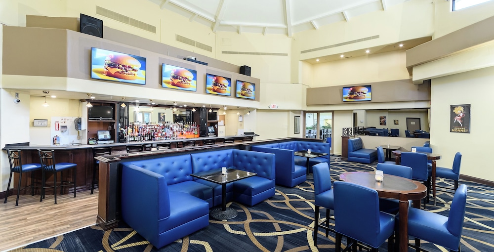 Alexis Park All Suite Resort — Restaurant & bars in Las Vegas, Nevada