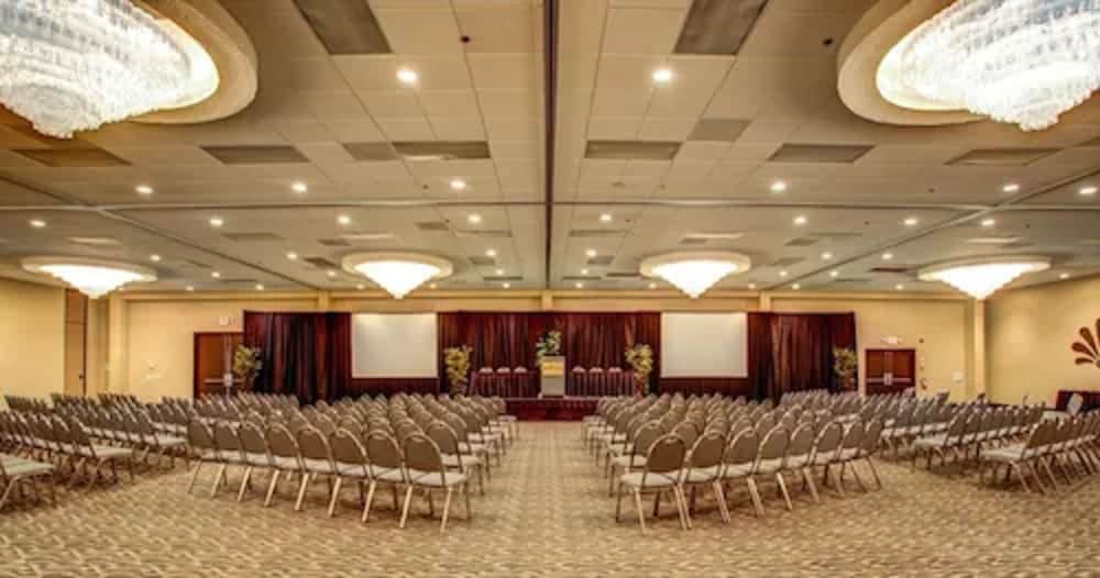 Alexis Park All Suite Resort — Hotel building in Las Vegas, Nevada
