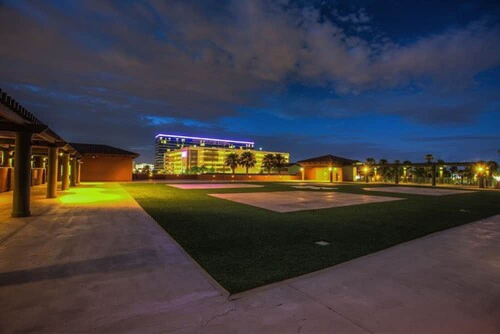 Alexis Park All Suite Resort — Hotel building in Las Vegas, Nevada