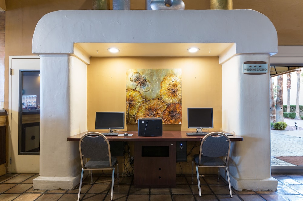 Alexis Park All Suite Resort — Hotel building in Las Vegas, Nevada