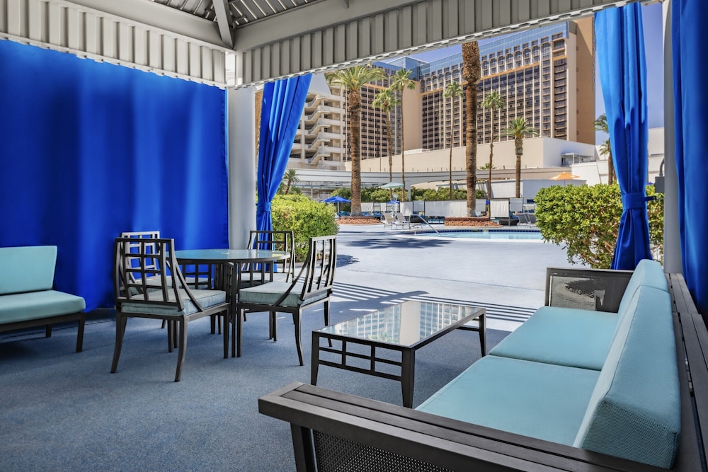 Horseshoe Las Vegas — Swimming pool in Las Vegas, Nevada