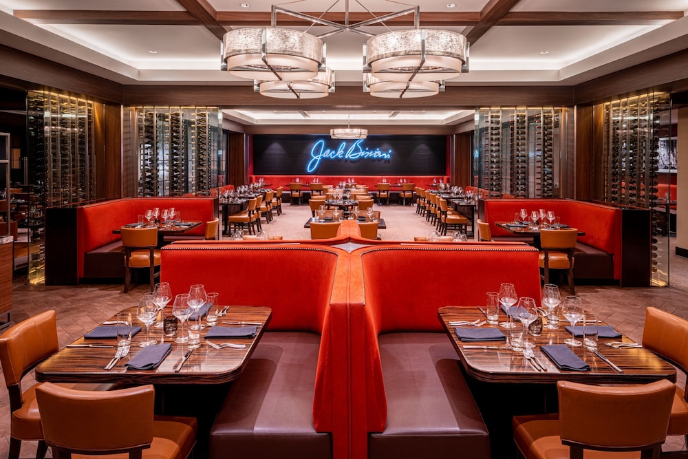 Horseshoe Las Vegas — Restaurant & bars in Las Vegas, Nevada