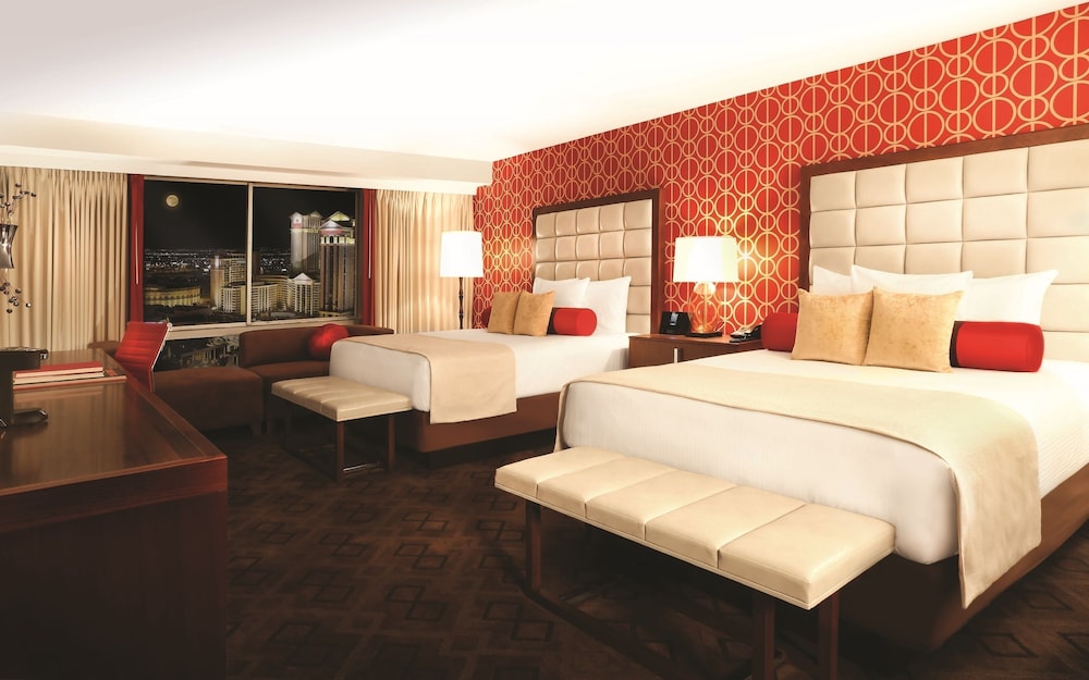 Horseshoe Las Vegas — Hotel rooms in Las Vegas, Nevada