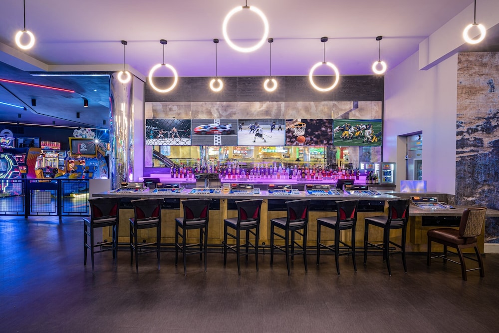 Horseshoe Las Vegas — Restaurant & bars in Las Vegas, Nevada