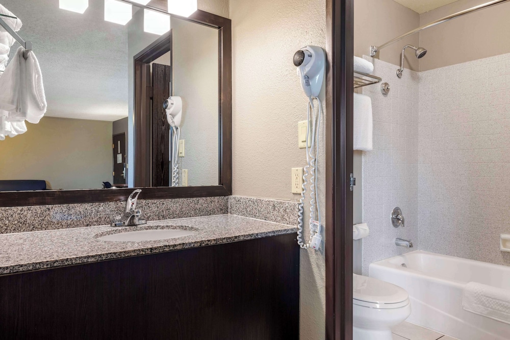 Best Western McCarran Inn — Hotel rooms in Las Vegas, Nevada