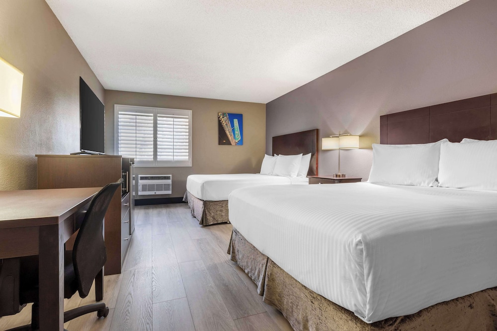 Best Western McCarran Inn — Hotel rooms in Las Vegas, Nevada