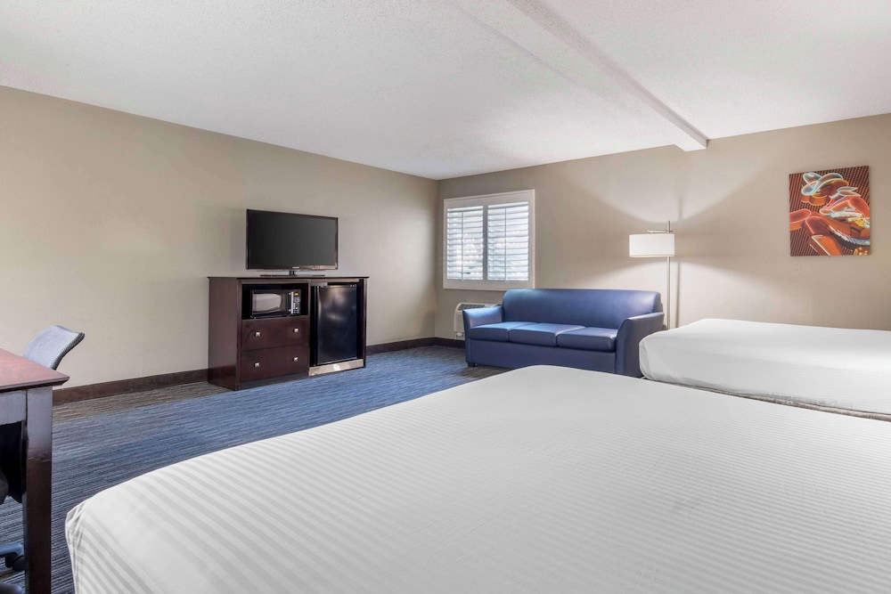 Best Western McCarran Inn — Hotel rooms in Las Vegas, Nevada