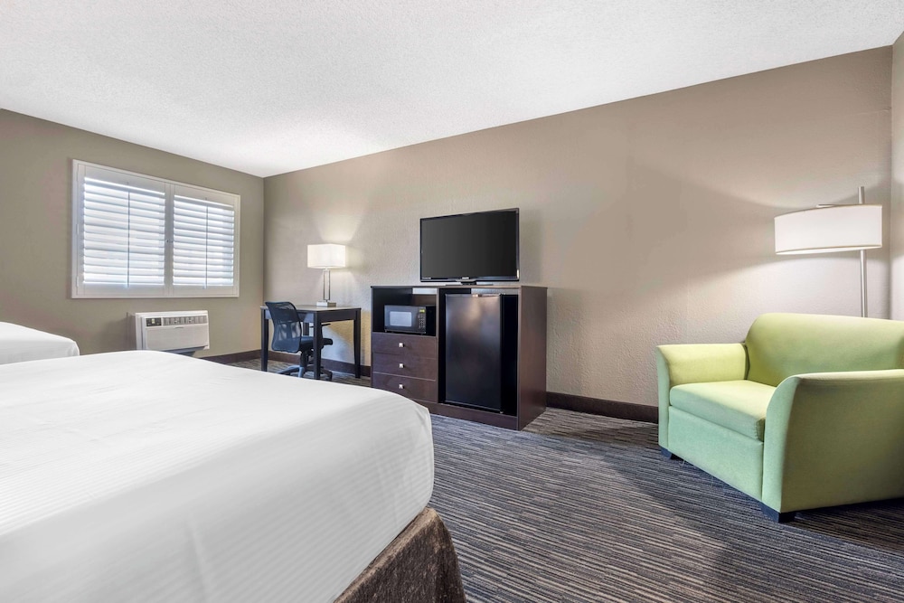 Best Western McCarran Inn — Hotel rooms in Las Vegas, Nevada