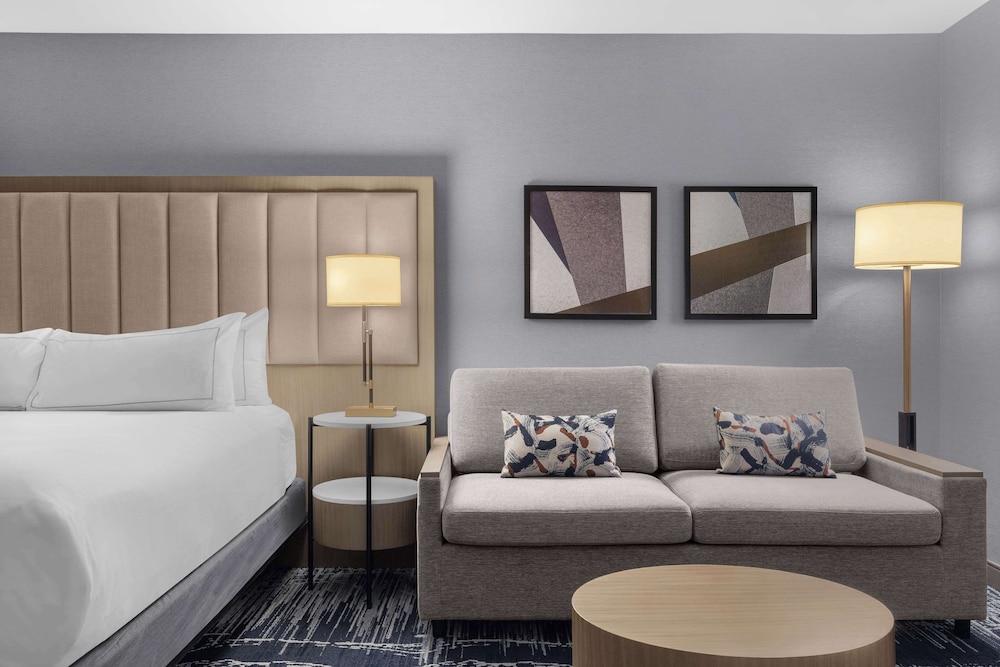 DoubleTree by Hilton Las Vegas Airport — Hotel rooms in Las Vegas, Nevada