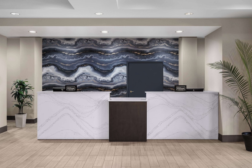 DoubleTree by Hilton Las Vegas Airport — Hotel building in Las Vegas, Nevada