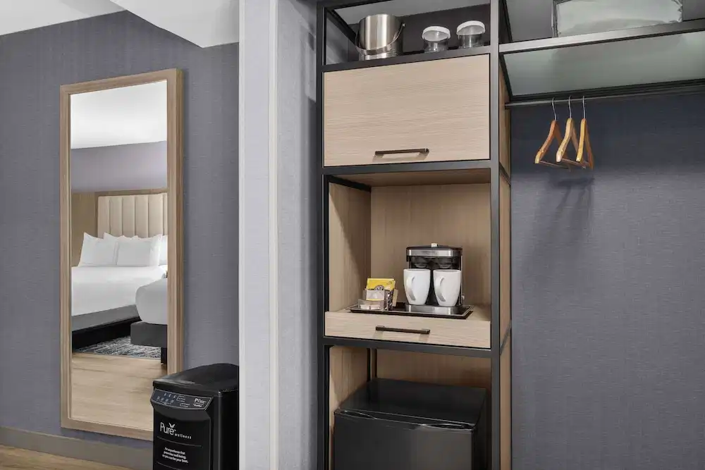 DoubleTree by Hilton Las Vegas Airport — Hotel rooms in Las Vegas, Nevada