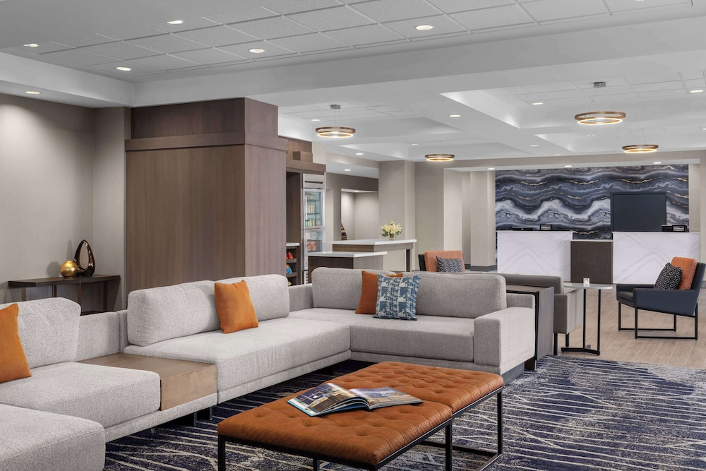 DoubleTree by Hilton Las Vegas Airport — Hotel rooms in Las Vegas, Nevada