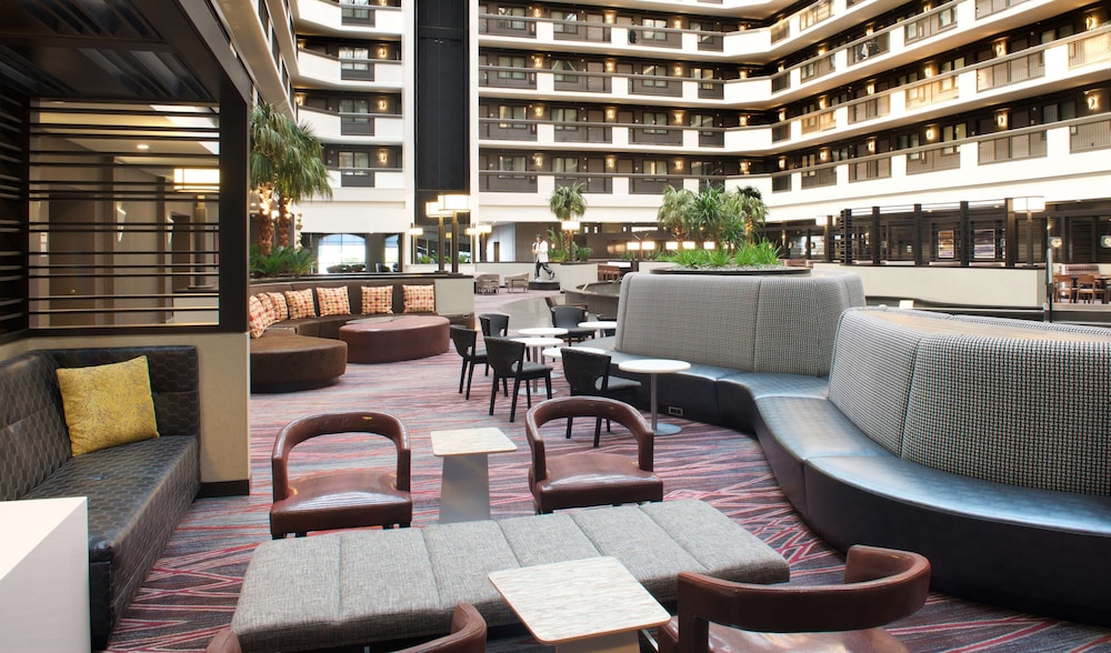 Embassy Suites by Hilton Las Vegas — Hotel building in Las Vegas, Nevada